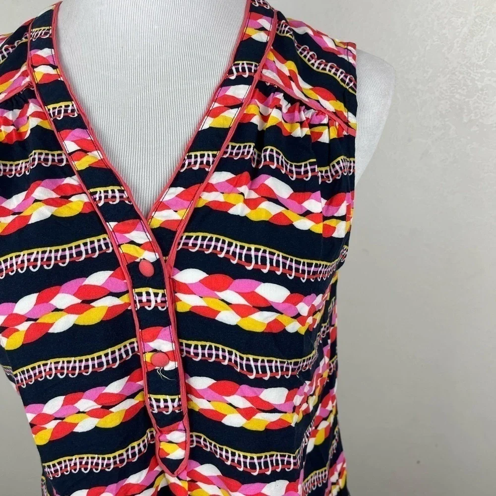 𝅺MODCLOTH Sleeveless Blouse V-neck Large - Picture 2 of 10